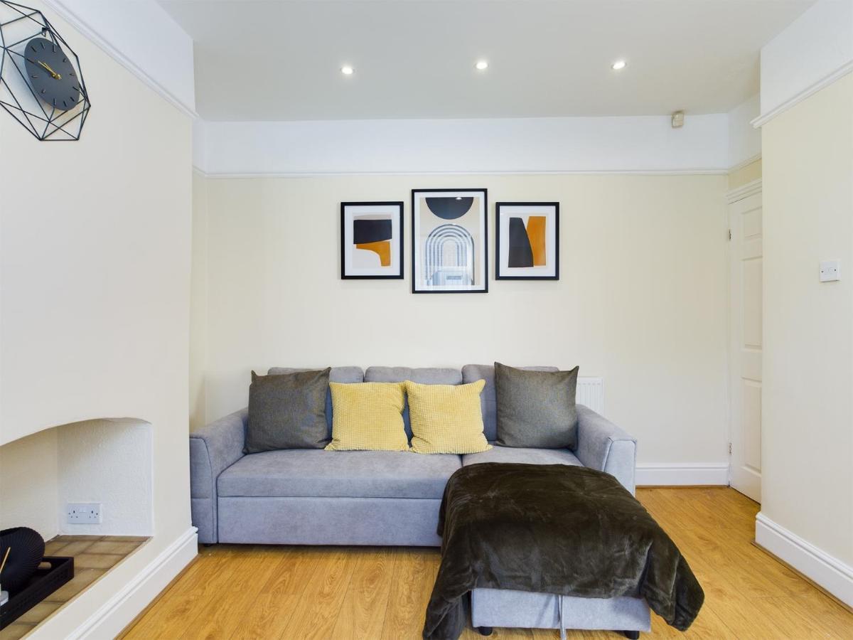 Modern 5 Bedroom House Near Lark Lane Liverpool Exterior photo